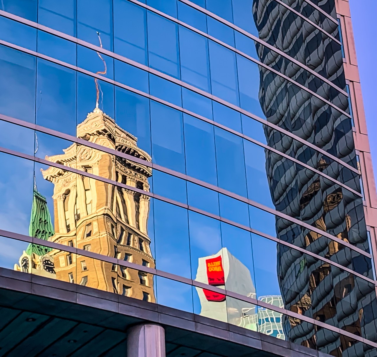 Undulating reflections – Oakland,&nbsp;California