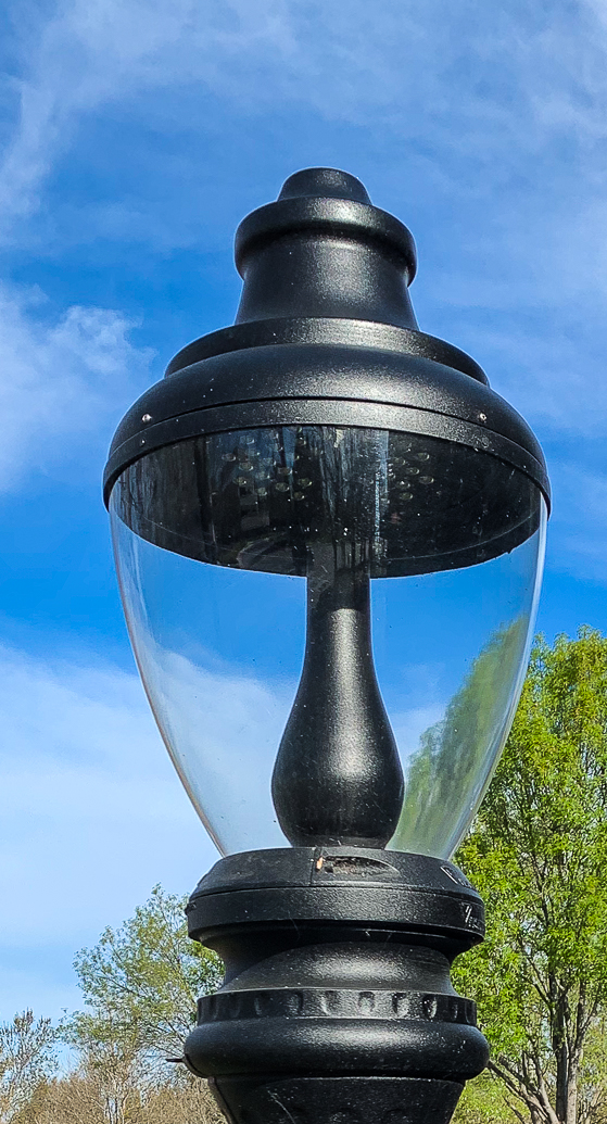 Lens-Artists- Street Lamp Cropped-8282
