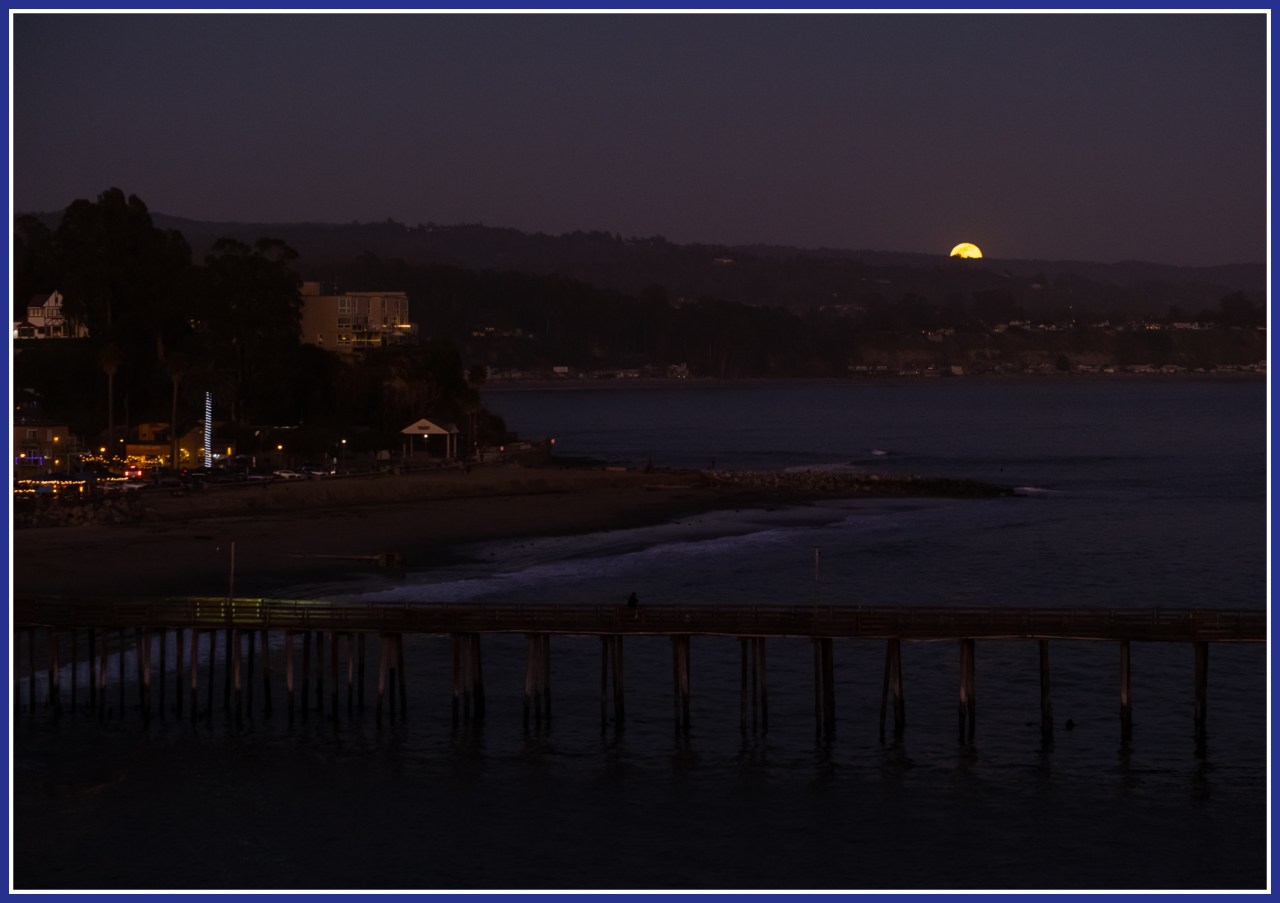 Full moon rising – February&nbsp;16,2022