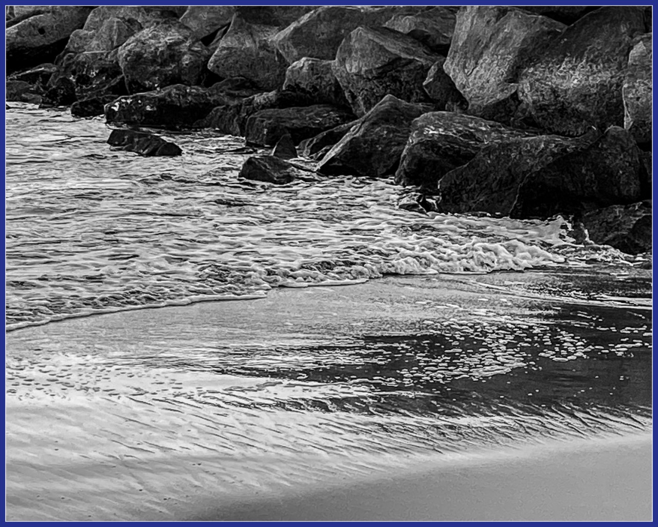 Monochrome Mondays: Soft&nbsp;landing