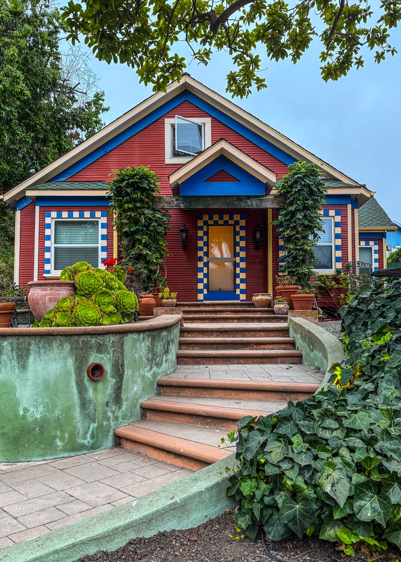 Thursday Doors: Checkers